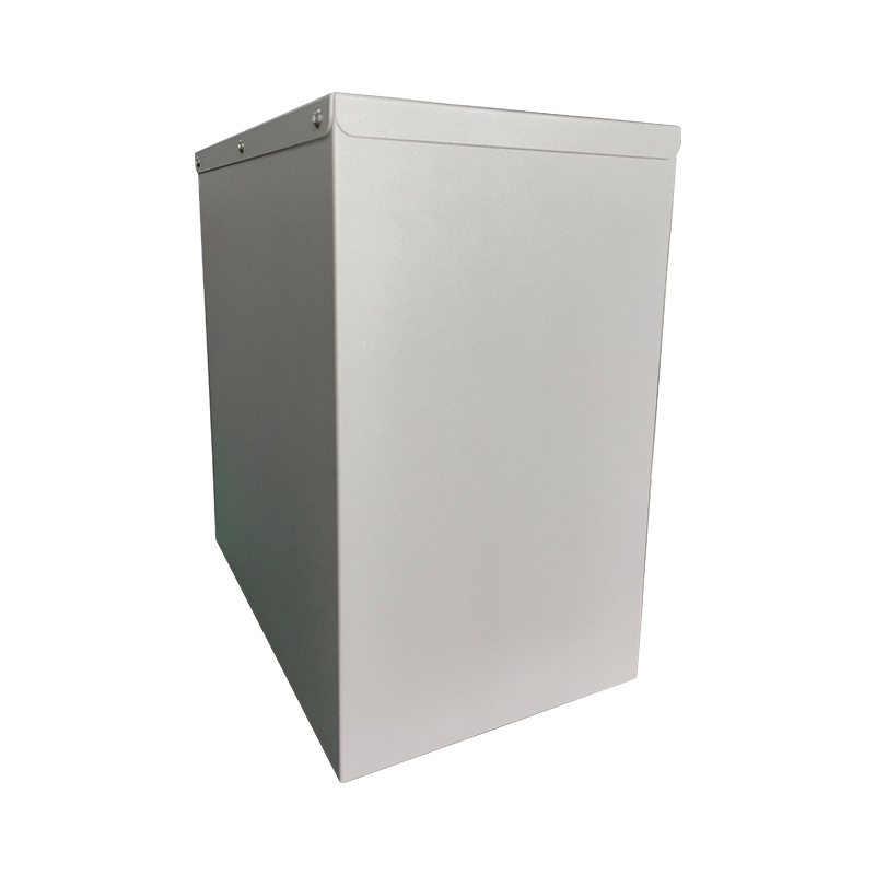 Di bawah tanah dispenser air berkilauan untuk pejabat